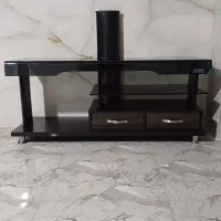 میز تلویزیون در حد نو
