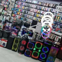 فروشنده لوازم موبایل