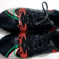 کفش استوک دار مناسب فوتبال