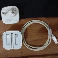 شارژر ۲۰ وات ایفون با کابل اصلی