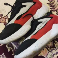 کفش کتونی سایز ۳۸