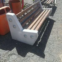 نیمکت سنگ و چوب