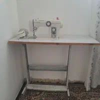 چرخ خیاطی ۸۰۱ با میز و وسایل گلدوزی