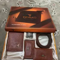 کیف چرم|کیف، کفش، کمربند|تهران, درختی|دیوار