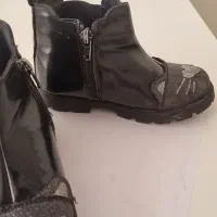 بوت ورنی دخترانه برند السی وایکیکی سایز ۲۷|کفش و لباس بچه|تهران, سازمان برنامه شمالی|دیوار