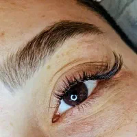 آموزش و خدمات اکستنشن و کاشت مژه|خدمات آرایشگری و زیبایی|شاهین‌شهر, مخابرات (شهید بهشتی)|دیوار