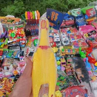 لبوبو واسباب بازی عروسک|اسباببازی|فومن, |دیوار