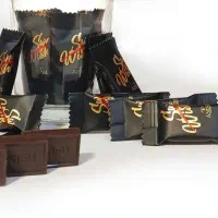 شکلات کنار قهوه