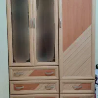 کمد لباس و ویترین