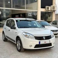 ساندرو مدل۹۵سالم