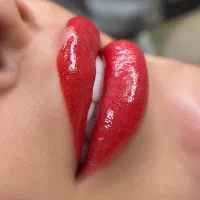 ۵۰‌٪تخفیف میکروبلیدینگ ابرو و شیدینگ لب