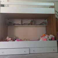 تخت دو طبقه باقابلیت تحمل بیش از 100کیلوگرم