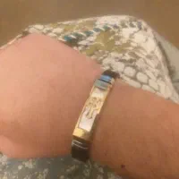 دستبند رنگ طلایی مشکی