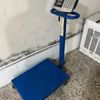 ترازو ۳۰۰ کیلویی