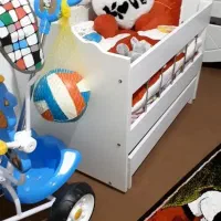 تخت گهواره ای کودک .