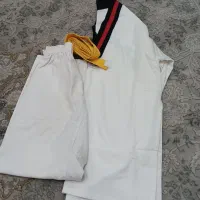 لباس تکواندو همراه کمربند