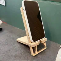 هولدر موبایل چوبی با طراحی CNC