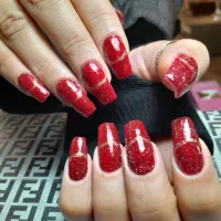 کاشت ناخن و پدیکور