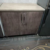یک عدد کابینت زمینی و میز غذاخوری|مبلمان خانگی و میز عسلی|ساوه, |دیوار