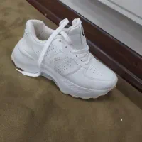 شلوار  و کفش اسپرت نوی نو