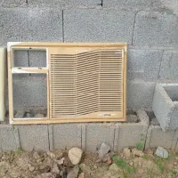 جلو پنجره کولر الجی و قدیمی