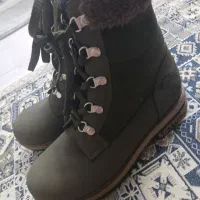 چکمه بچه‌گانه