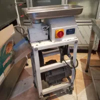 چرخ گوشت الکتور کار ۳۲ بی‌صدا