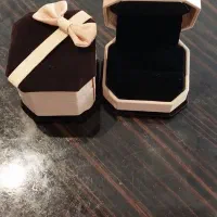 جعبه کادویی انگشتر مخمل وساده شیک وارزان