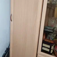 کمد لباس  کشودار در حد نو بدون هیچ مشکلی