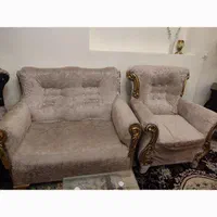 سه عدد مبل
