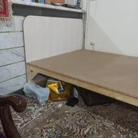 تخت چوبی ساده تکنفره|تخت و سرویس خواب|ابهر, |دیوار
