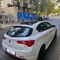 الفارومیو جولیتا ۲۰۱۷ داخل قرمز ۲برگ سند زیر قیمت|خودرو سواری و وانت|تهران, وردآورد|دیوار