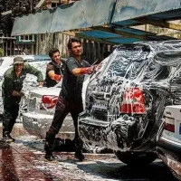 کارگر ساده کار در کارواش لیسار