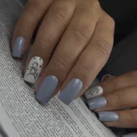 خدمات ناخن با قیمت اقتصادی ژلیش هدیه