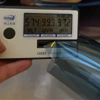 شیشه دودی اتومبیل
