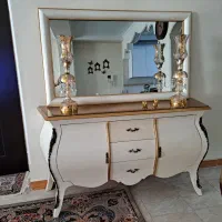 کنسول و شمعدان