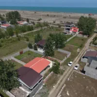 زمین ساحلی چسبیده به ساحل درمنطقه خوش آب وهواگیلان|فروش زمین و ملک کلنگی|رشت, بازار|دیوار