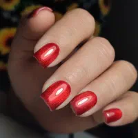 کاشت ناخن و خدمات مژه