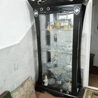 ویترین آیینه ای