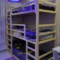 تخت خواب کودک نوجوان سه طبقه دو طبقه چوبی|تخت و صندلی بچه|مشهد, ده دی|دیوار