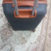 فروش یک عدد چمدان ریلی اصل نشکن