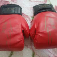 دستکش بوکس بدون هیچ ایراد