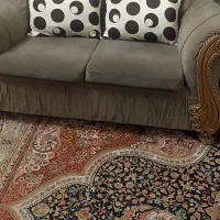 فروش مبل ویک فرش ۱۲متری پشمی قدیمی
