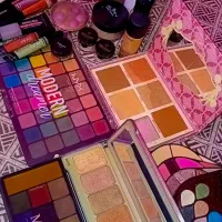 فروش فوری متریال میکاپ