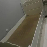 سلام یک عدد تخت نوجوان در ابعاد ۲/۱۰و ۱/۱۰