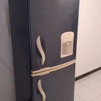 یخچال فریزر یخچاوان کاملا سالم