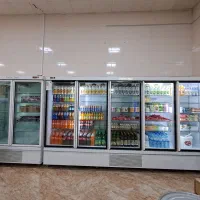 صندوقدار فروشگاه مواد غذایی