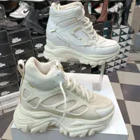 حراجی زمستانه|کیف، کفش، کمربند|سلماس, |دیوار