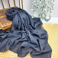 روسری مجلسی|لباس|نجف‌آباد, باغ ملی|دیوار