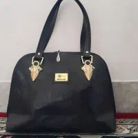 تعدادی کیف دستی